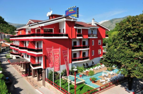  Hotel Bevanda  Мостар